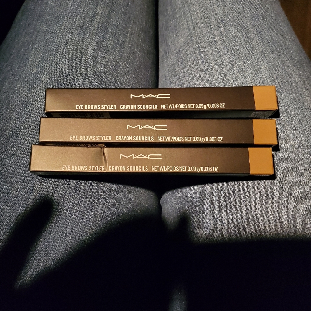 Mac Eye Brows Styler